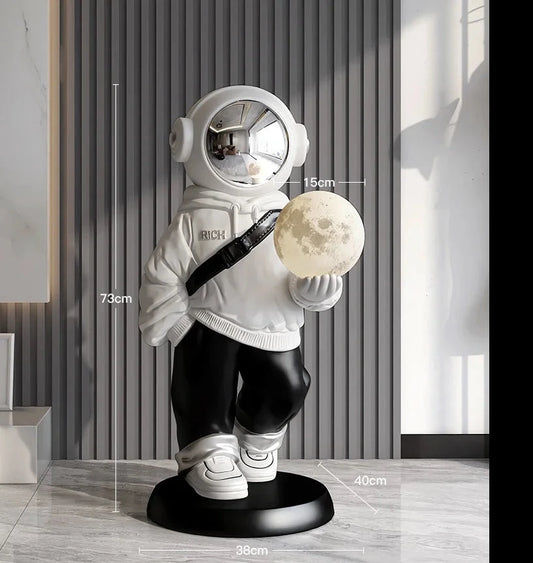 Light luxury astronaut lamp